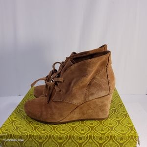 Gianni Bini Chestnut Suede Lace-up Booties…